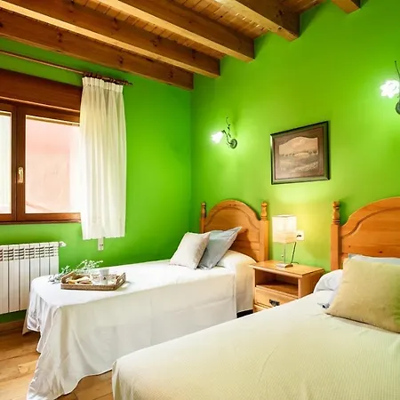 Llanes Asturias بيت للعطل